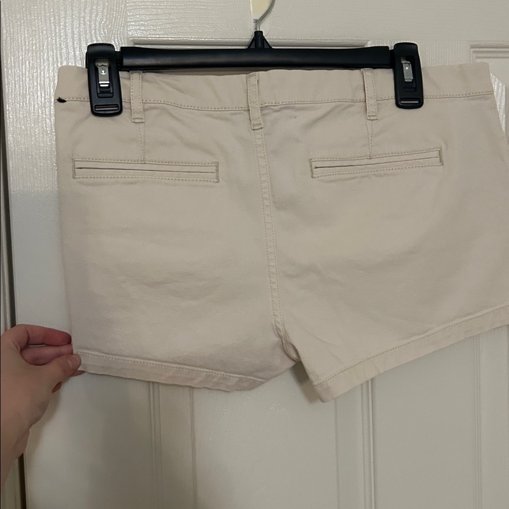 Express Shorts - Picture 2 of 2